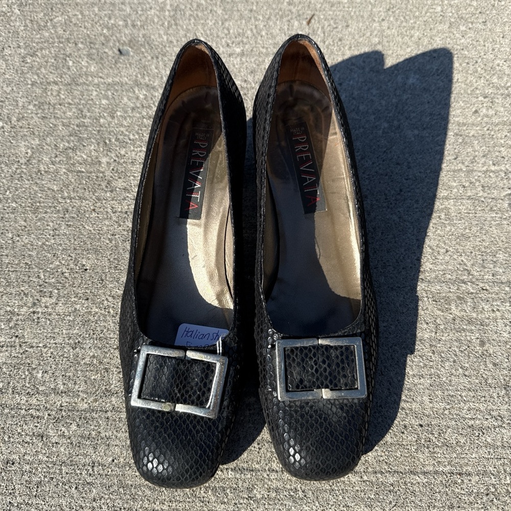 Prevata Textured Black Pumps